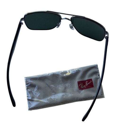 New without Tags Ray-Ban Black/Silver Aviator Sunglasses - Picture 13 of 14